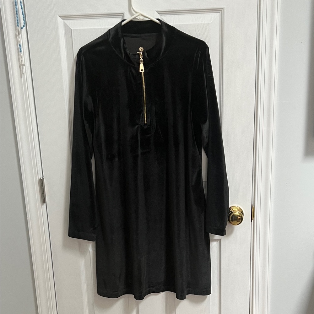Spartina 449 Black Garment with Gold Accents